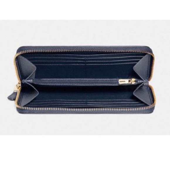 Coach F16612 Pebble Leather Zip Women’s Wallet - Picture 2 of 2